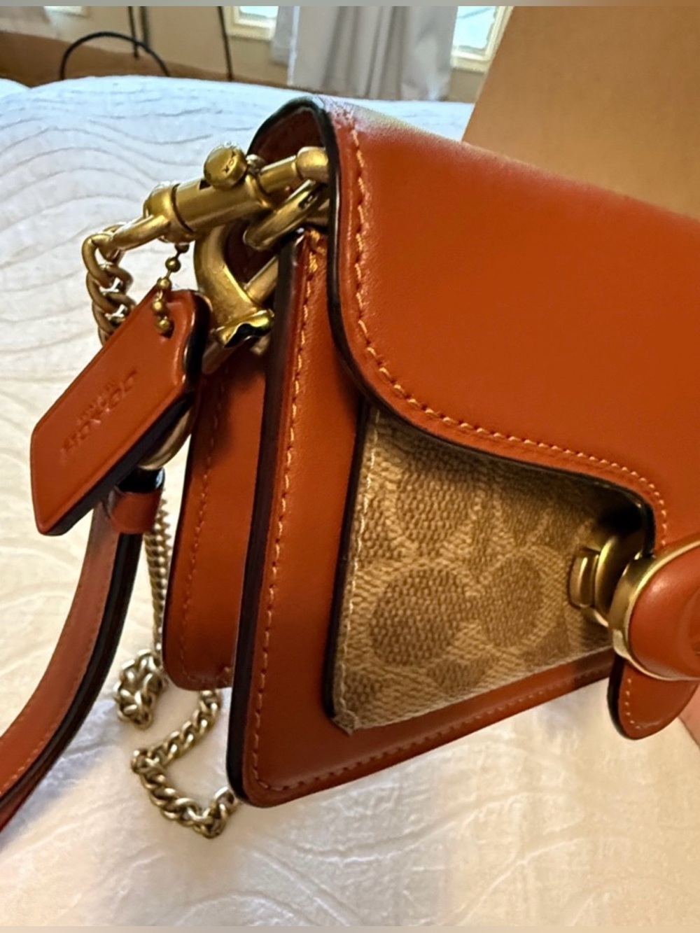 Tabby Wristlet In Signature Canvas - Picture 5 of 11